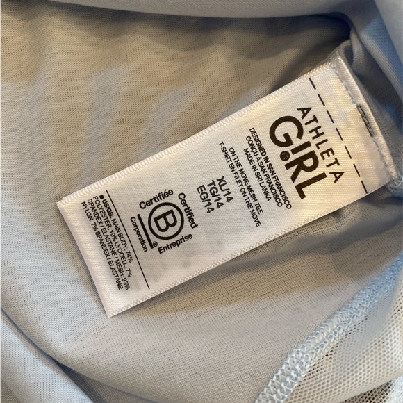 NWT Athleta Girl On The Move Mesh Tee - Picture 4 of 9